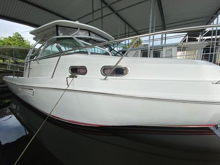 Boston-whaler 34-DEFIANCE image