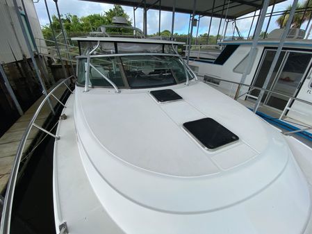 Boston-whaler 34-DEFIANCE image