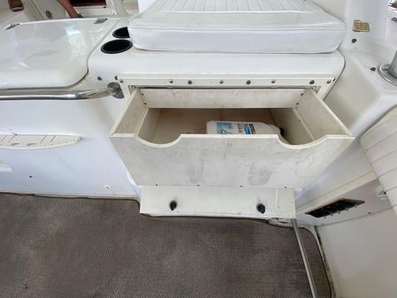 Boston-whaler 34-DEFIANCE image