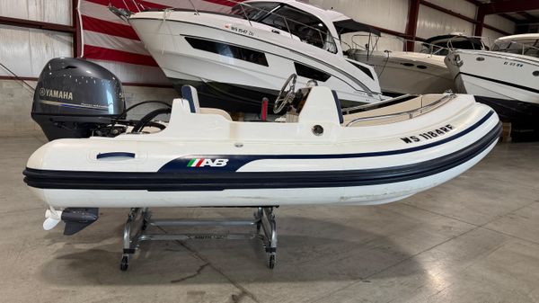 AB Inflatables Nautilus 12 DLX