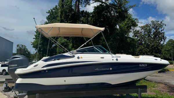 Hurricane SunDeck 2200 DC OB