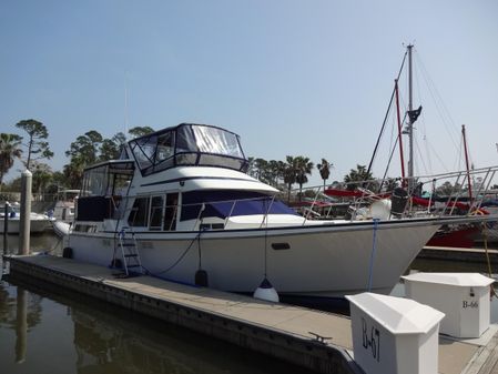 Tollycraft 44 Cockpit Motor Yacht image