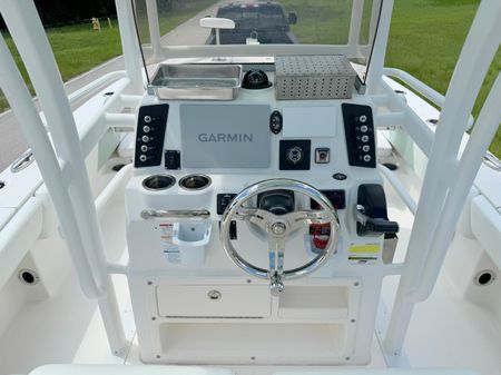 Robalo 246-CAYMAN-SD image