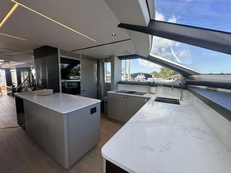 Sunseeker Ocean 182 image