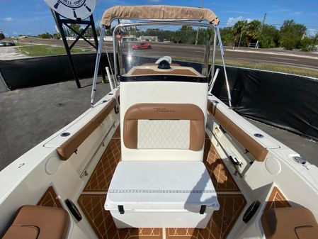 Pioneer 220 Bay Sport image