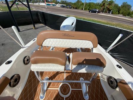 Pioneer 220 Bay Sport image