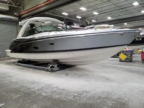 Formula 350 Crossover Bowrider - main image