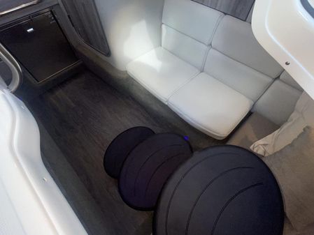 Formula 350 Crossover Bowrider image