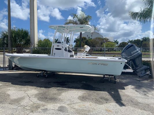 Sea Pro 248 Bay - main image