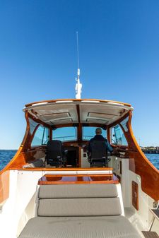 Hinckley Picnic Boat EP image