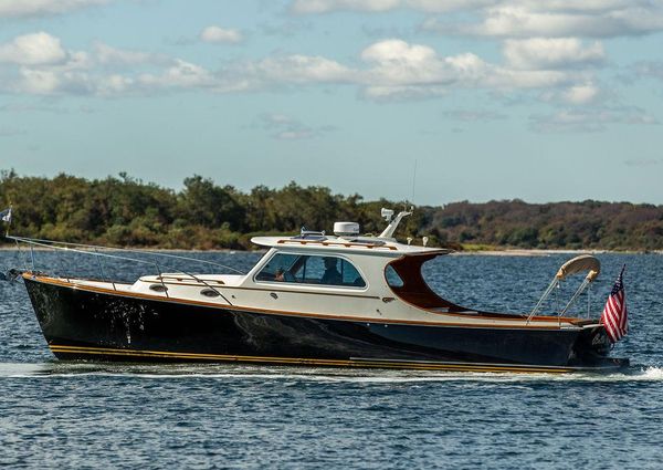 Hinckley Picnic Boat EP image