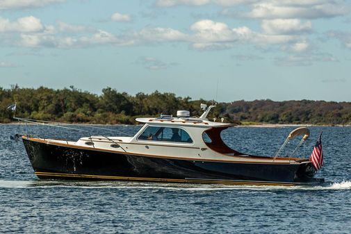 Hinckley Picnic Boat EP image