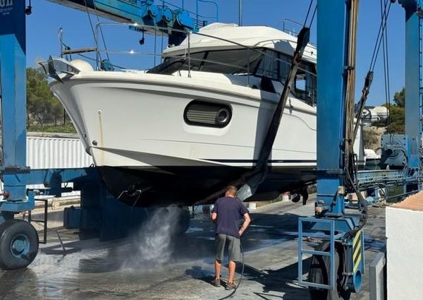 Beneteau Swift Trawler 30 image