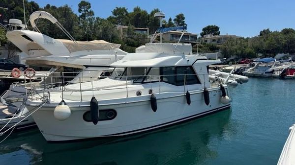 Beneteau Swift Trawler 30