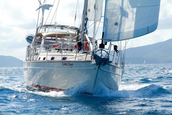 Island Packet 460 - main image