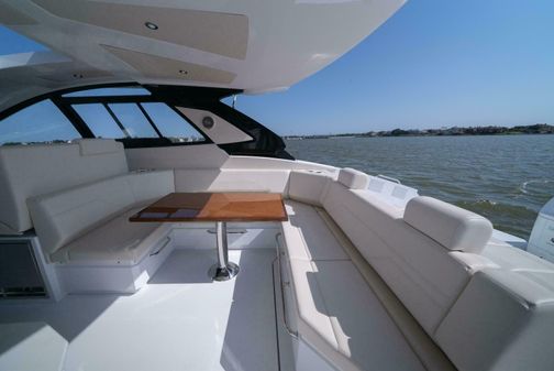 Cruisers Yachts 42 GLS image