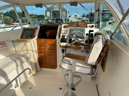 Hunt Yachts Surfhunter 29 image