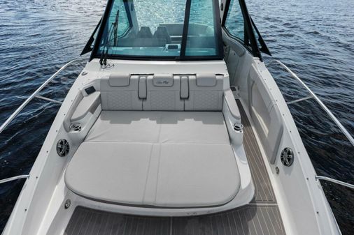 Sea Ray Sundancer 320 image