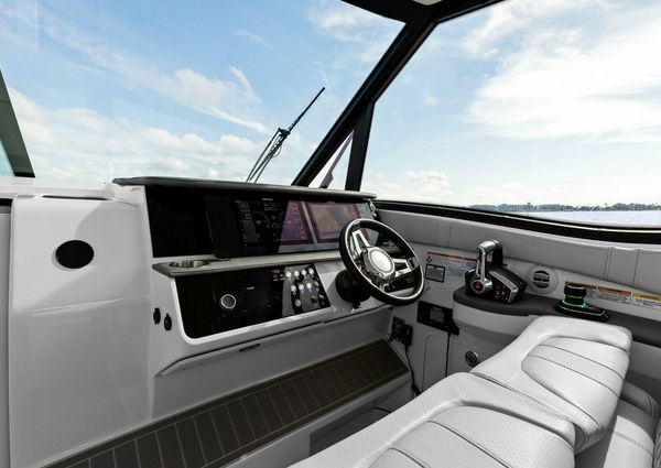 Sea Ray Sundancer 320 image