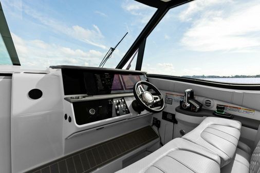 Sea Ray Sundancer 320 image