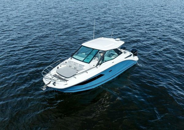 Sea Ray Sundancer 320 image