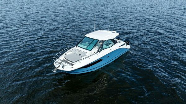 Sea Ray Sundancer 320 image