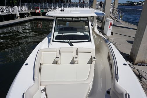 Boston Whaler 350 Realm image