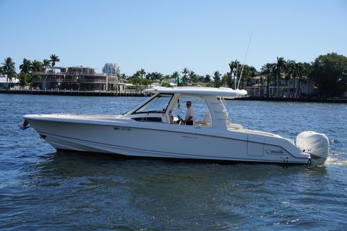 Boston Whaler 350 Realm image