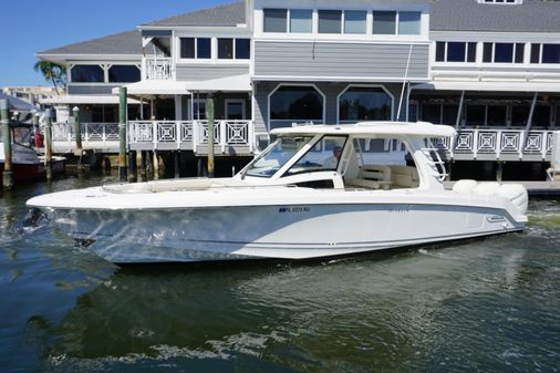 Boston Whaler 350 Realm image