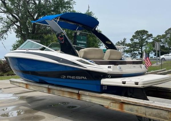 Regal 2300-BOWRIDER image