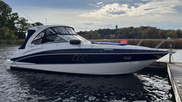 Cruisers Yachts 380 Express