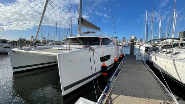 Fountaine Pajot Lucia 40