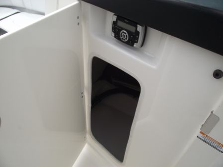 Chaparral 246 SSi image