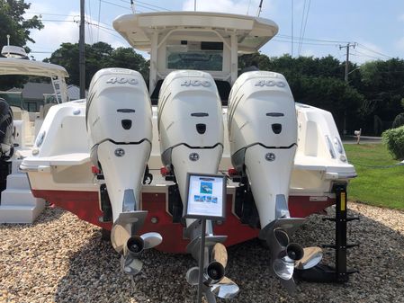 Boston Whaler 380 Outrage image