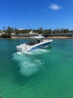 Boston Whaler 380 Outrage image