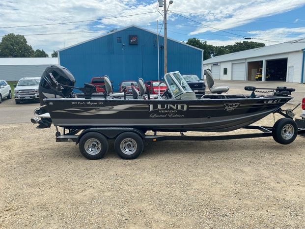 2006 Lund 2025 Pro V Magnum IFS Hennepin, Illinois - Hennepin Marine