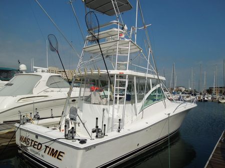 Luhrs 40 Open image