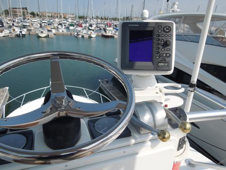 Luhrs 40 Open image