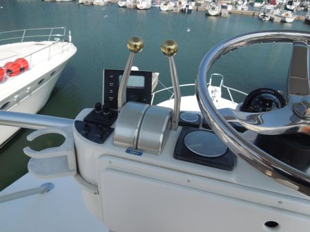 Luhrs 40 Open image