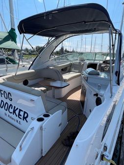 Rinker 290 Express Cruiser image