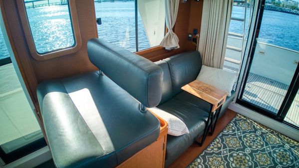 Beneteau Swift Trawler 34 image