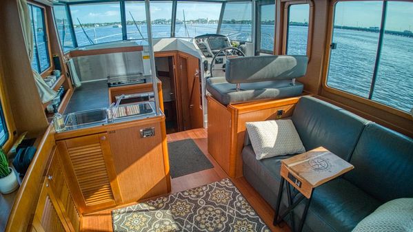 Beneteau Swift Trawler 34 image