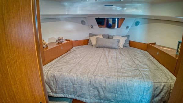 Beneteau Swift Trawler 34 image