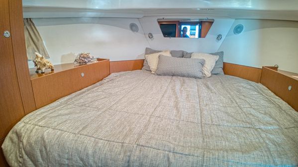 Beneteau Swift Trawler 34 image