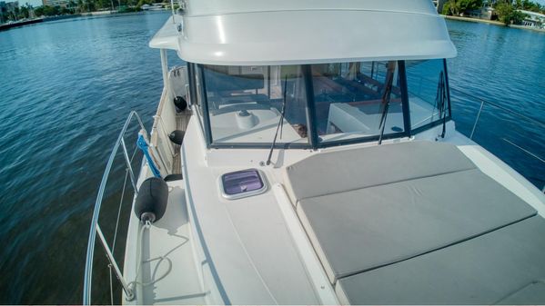 Beneteau Swift Trawler 34 image