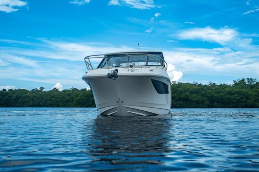 Sea Ray Sundancer 320 OB image