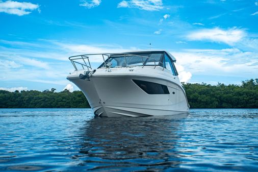 Sea Ray Sundancer 320 OB image