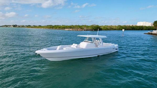 Intrepid 427 Nomad FE image