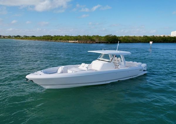 Intrepid 427 Nomad FE image