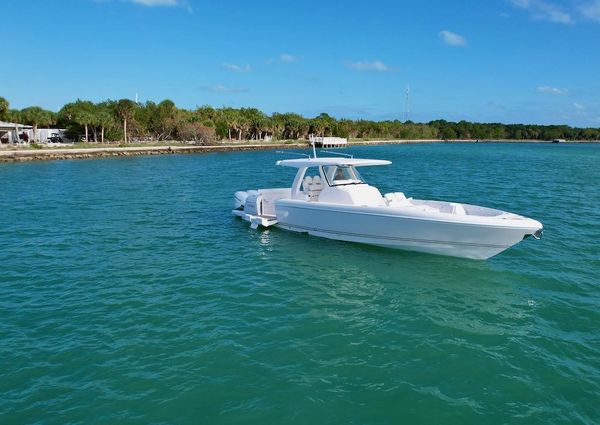 Intrepid 427 Nomad FE image